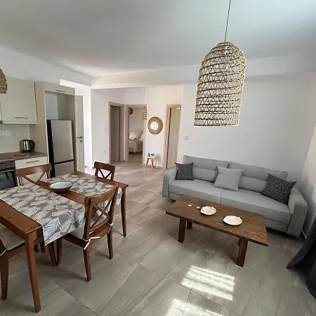 Sarris Village Hill House 3 Hébergement de vacances