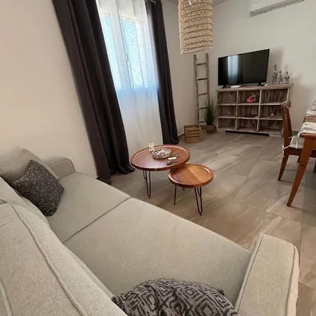 Casa vacanze Sarris Village Hill House 3 *